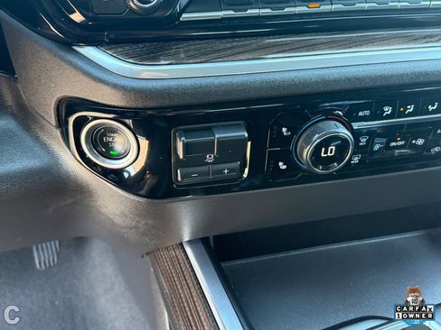 Used 2025 Chevrolet Silverado 1500 LT Trail Boss w/ Convenience Package II AWD/4WD image 24