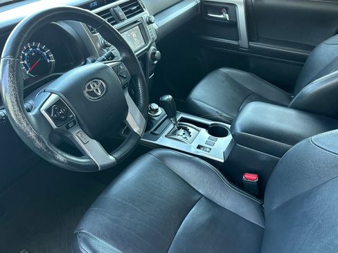 Certified 2016 Toyota 4Runner SR5 AWD/4WD image 9