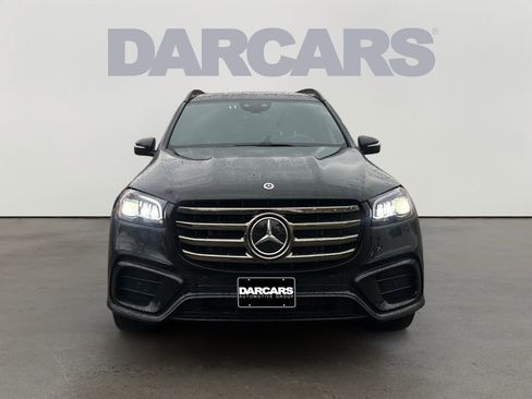 Used 2025 Mercedes-Benz GLS 450 4MATIC image 2