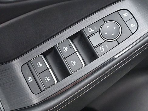 Used 2023 Nissan Rogue SL FWD image 13