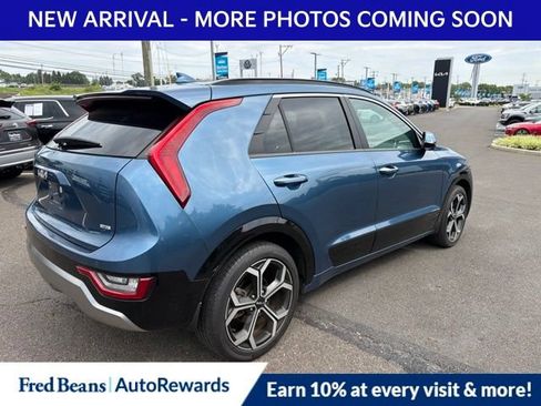 Used 2024 Kia Niro SX Touring FWD image 7