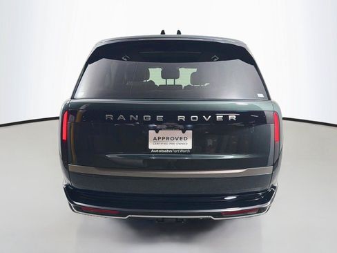 Certified 2025 Land Rover Range Rover Long Wheelbase SE AWD/4WD image 6