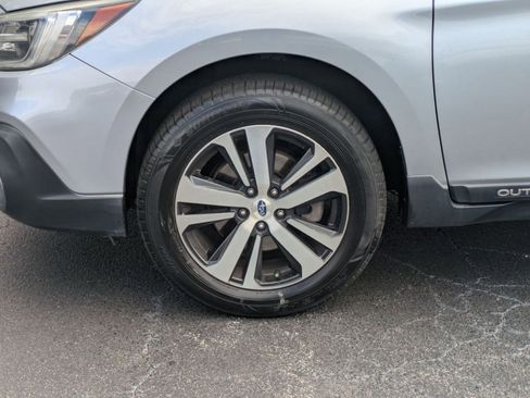 Used 2019 Subaru Outback 2.5i Limited image 32