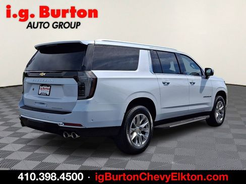 New 2026 Chevrolet Suburban Premier w/ Sun And Tow Package AWD/4WD image 4