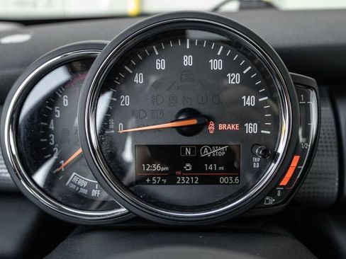 Used 2019 MINI Cooper 2-Door Hardtop image 9