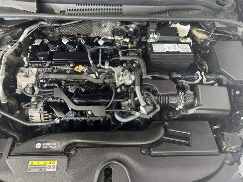 Used 2025 Toyota Corolla LE FWD image 28