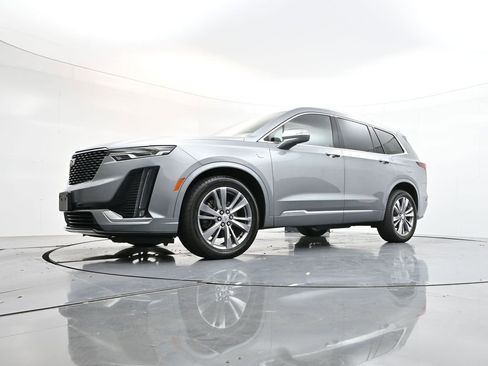 Used 2023 Cadillac XT6 Premium Luxury image 40