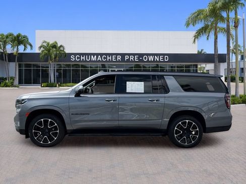 Used 2022 Chevrolet Suburban RST w/ Luxury Package RWD image 4