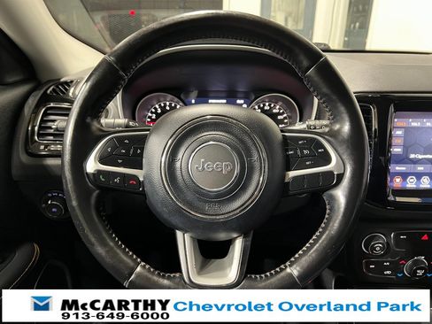 Used 2019 Jeep Compass Limited image 12