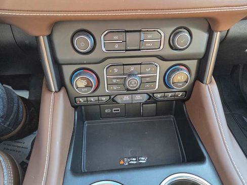 Used 2023 Chevrolet Tahoe High Country image 33