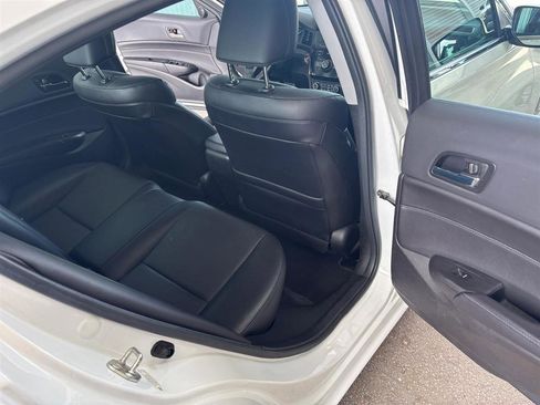 Used 2018 Acura ILX FWD image 12