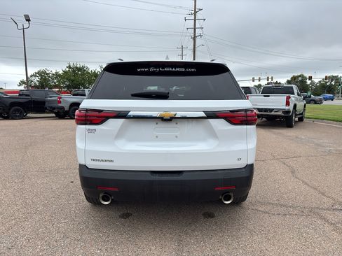 Used 2023 Chevrolet Traverse LT FWD image 7