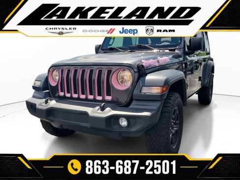 Used 2019 Jeep Wrangler Unlimited Sport AWD/4WD image 3
