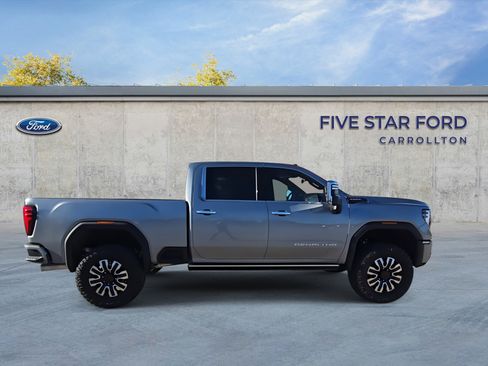 Used 2026 GMC Sierra 2500 Denali Ultimate image 9