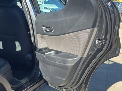Used 2021 Toyota C-HR Limited image 28