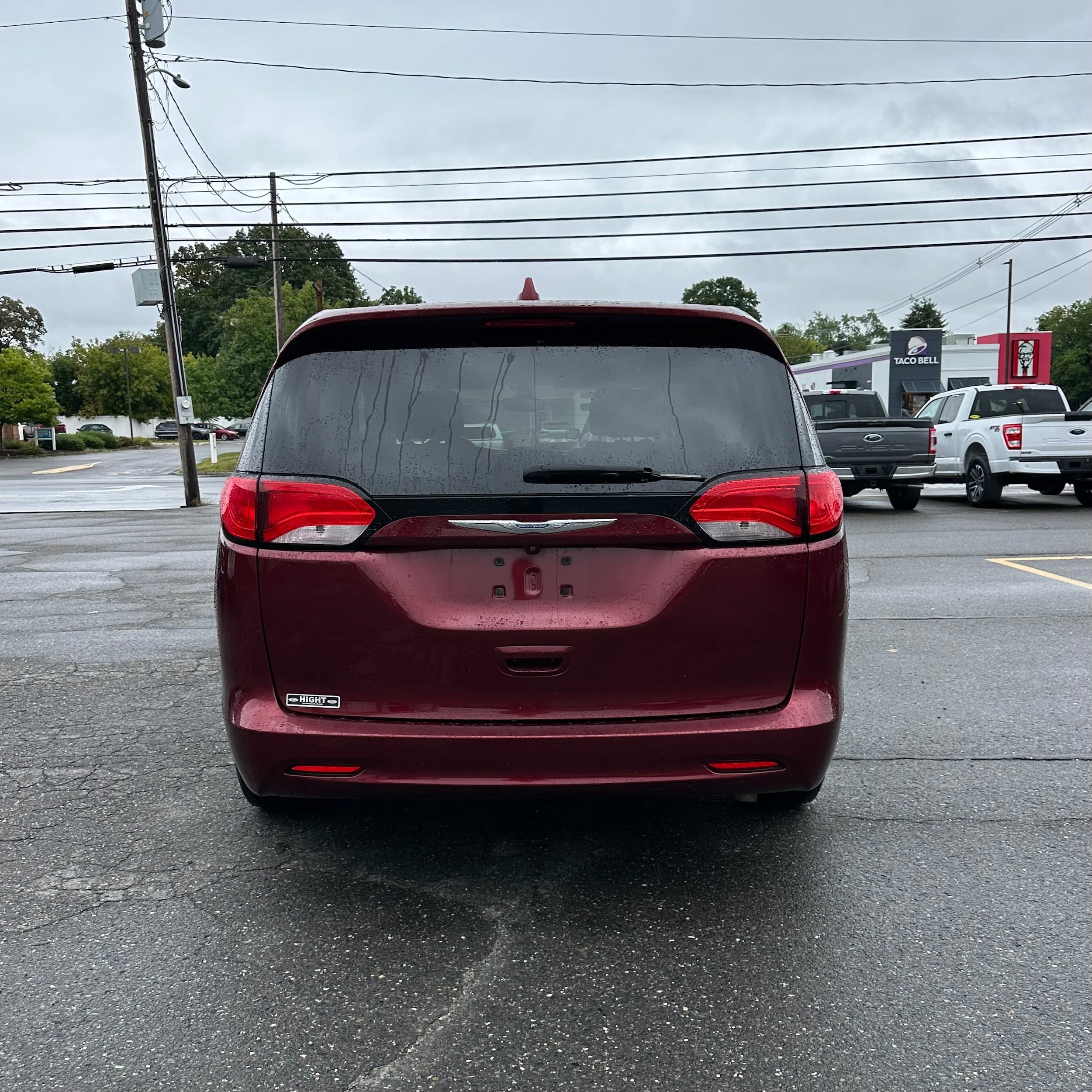 Used 2017 Chrysler Pacifica LX FWD image 4