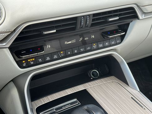 Used 2024 MAZDA CX-90 Plug-In Hybrid w/ Premium Plus image 22