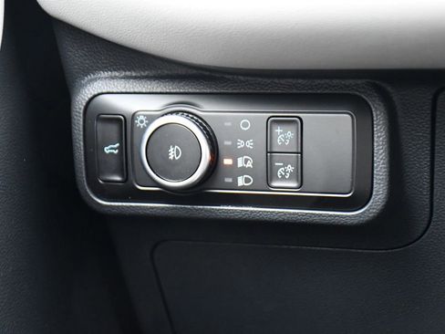 Used 2026 Ford Explorer Active AWD/4WD image 28