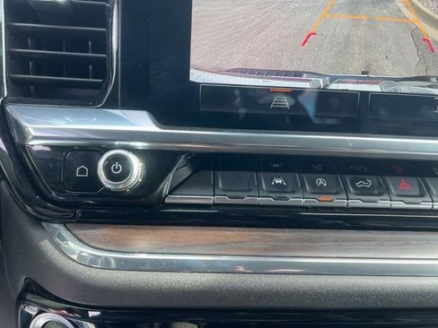 Used 2025 GMC Sierra 1500 SLT image 20