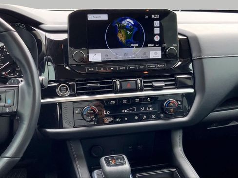 Used 2023 Nissan Pathfinder SL w/ SL Premium Package FWD image 7