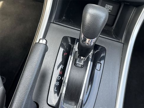 Used 2014 Honda Accord LX image 29