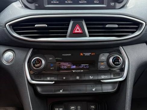 Used 2019 Hyundai Santa Fe SEL FWD image 9