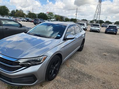 Used 2022 Volkswagen Jetta SE