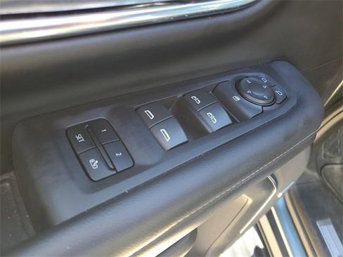 Used 2024 Chevrolet Tahoe LT image 13