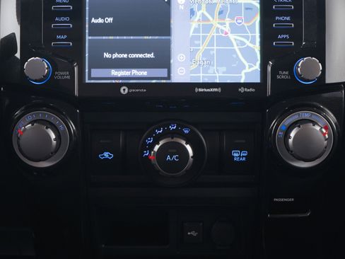 Used 2020 Toyota 4Runner Venture w/ Moonroof Package image 18