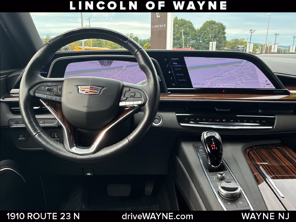 Used 2023 Cadillac Escalade Premium Luxury w/ LPO, Floor Liner Package AWD/4WD image 27