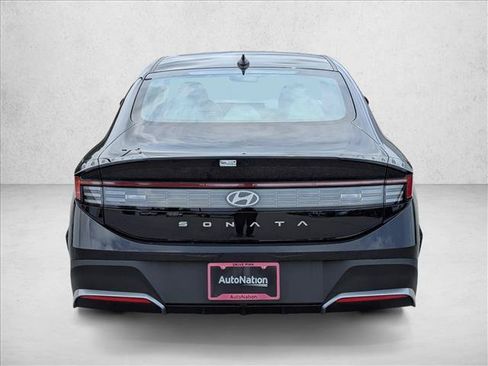 New 2026 Hyundai Sonata SE FWD image 6