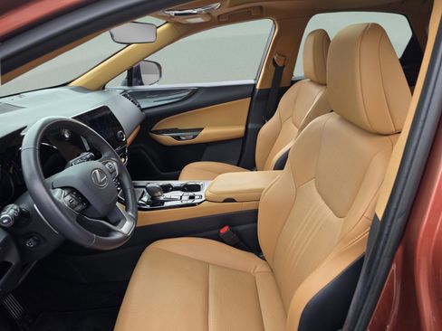 Certified 2025 Lexus NX 350 AWD w/ Premium Package image 9