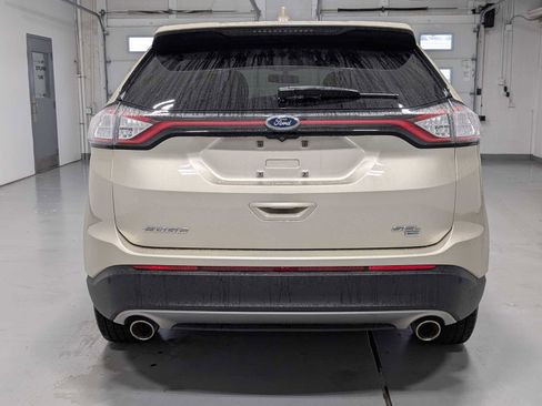 Used 2018 Ford Edge SEL AWD/4WD image 9