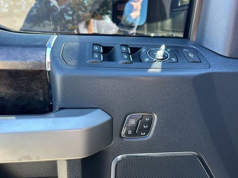 Used 2022 Ford F250 Lariat w/ Lariat Value Package image 37