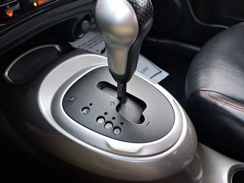 Used 2012 Nissan Juke SL w/ Chrome Pkg image 16