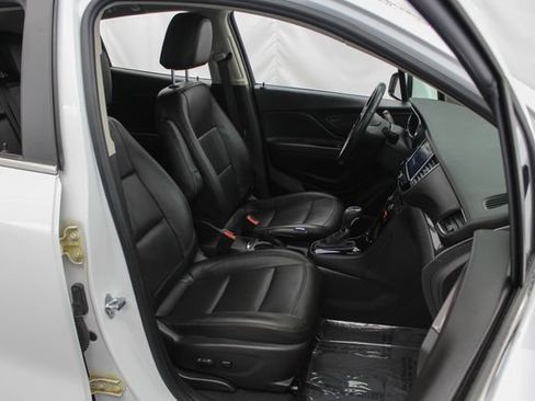 Used 2019 Buick Encore Essence w/ Safety Package II AWD/4WD image 23