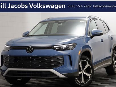 New 2025 Volkswagen Tiguan SE