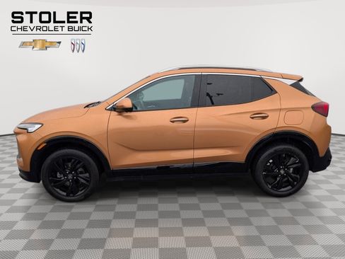 Used 2024 Buick Encore GX Sport Touring w/ Comfort Package AWD/4WD image 2