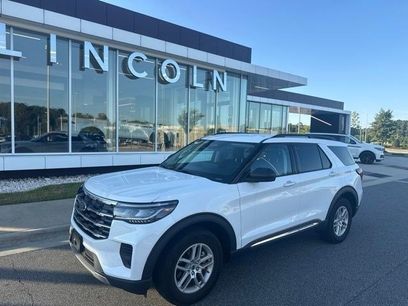 Used 2025 Ford Explorer Active