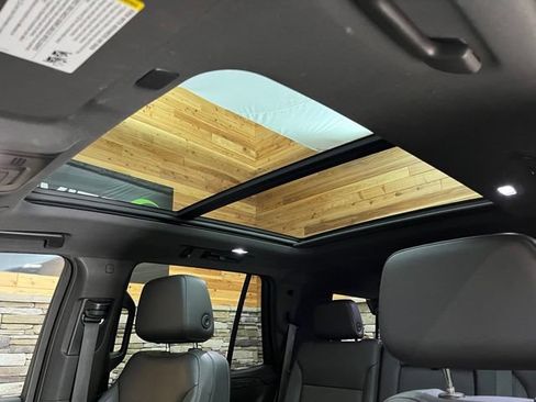 Used 2021 Chevrolet Tahoe LT w/ Luxury Package AWD/4WD image 31
