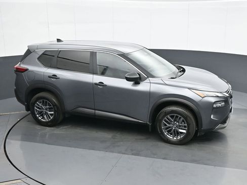 Used 2023 Nissan Rogue S image 23