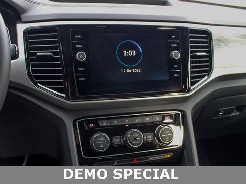 Used 2023 Volkswagen Atlas Cross Sport SE image 21