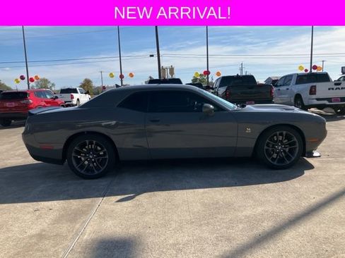 Used 2023 Dodge Challenger R/T Scat Pack image 9