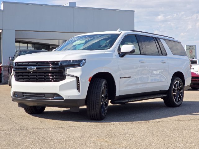 Used 2023 Chevrolet Suburban RST w/ Luxury Package AWD/4WD image 26