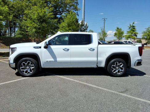 Certified 2023 GMC Sierra 1500 SLT w/ SLT Premium Plus Package AWD/4WD image 8