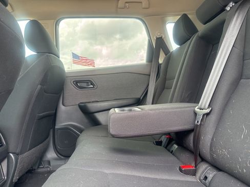 Certified 2023 Nissan Rogue S AWD/4WD image 35