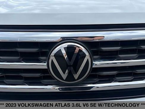 Used 2023 Volkswagen Atlas SE w/ Black Wheel Package AWD/4WD image 9