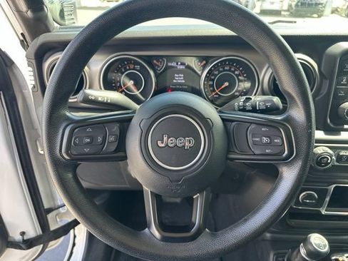 Used 2018 Jeep Wrangler Unlimited Sport AWD/4WD image 20