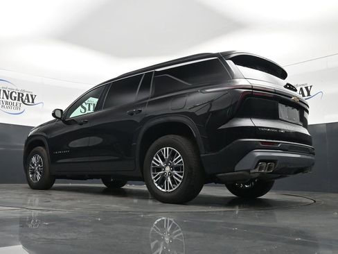 Used 2026 Chevrolet Traverse LT image 21