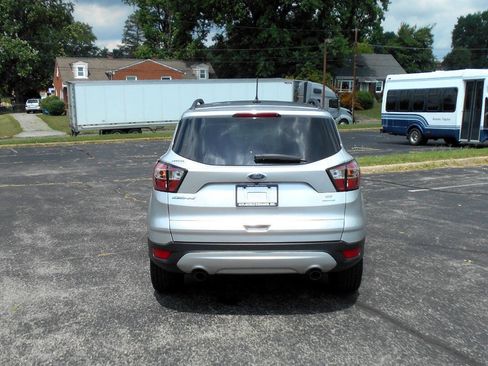Used 2018 Ford Escape SE w/ SE Sync 3 Package FWD image 7
